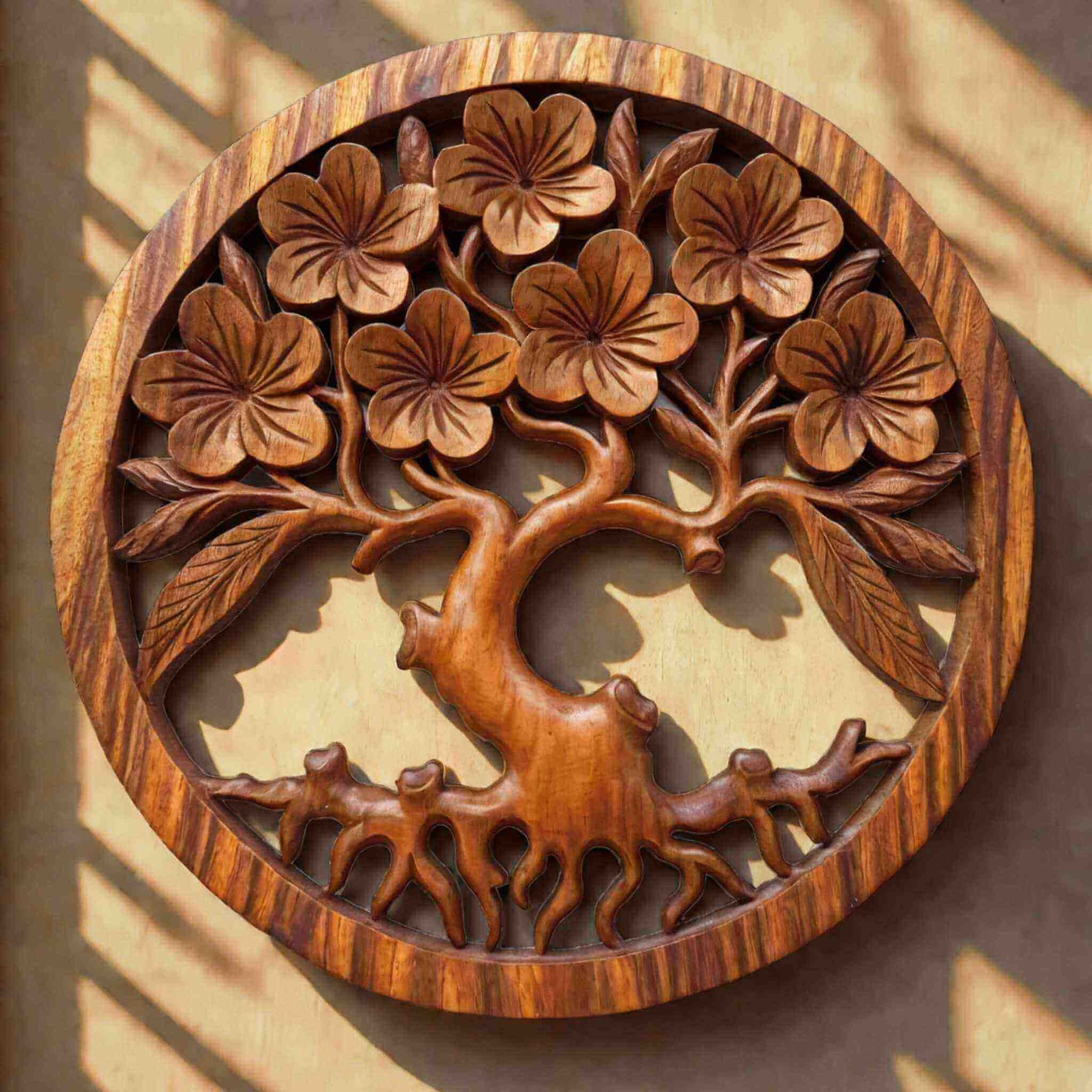 Beau tableau bois arbre de vie pour une décoration zen.