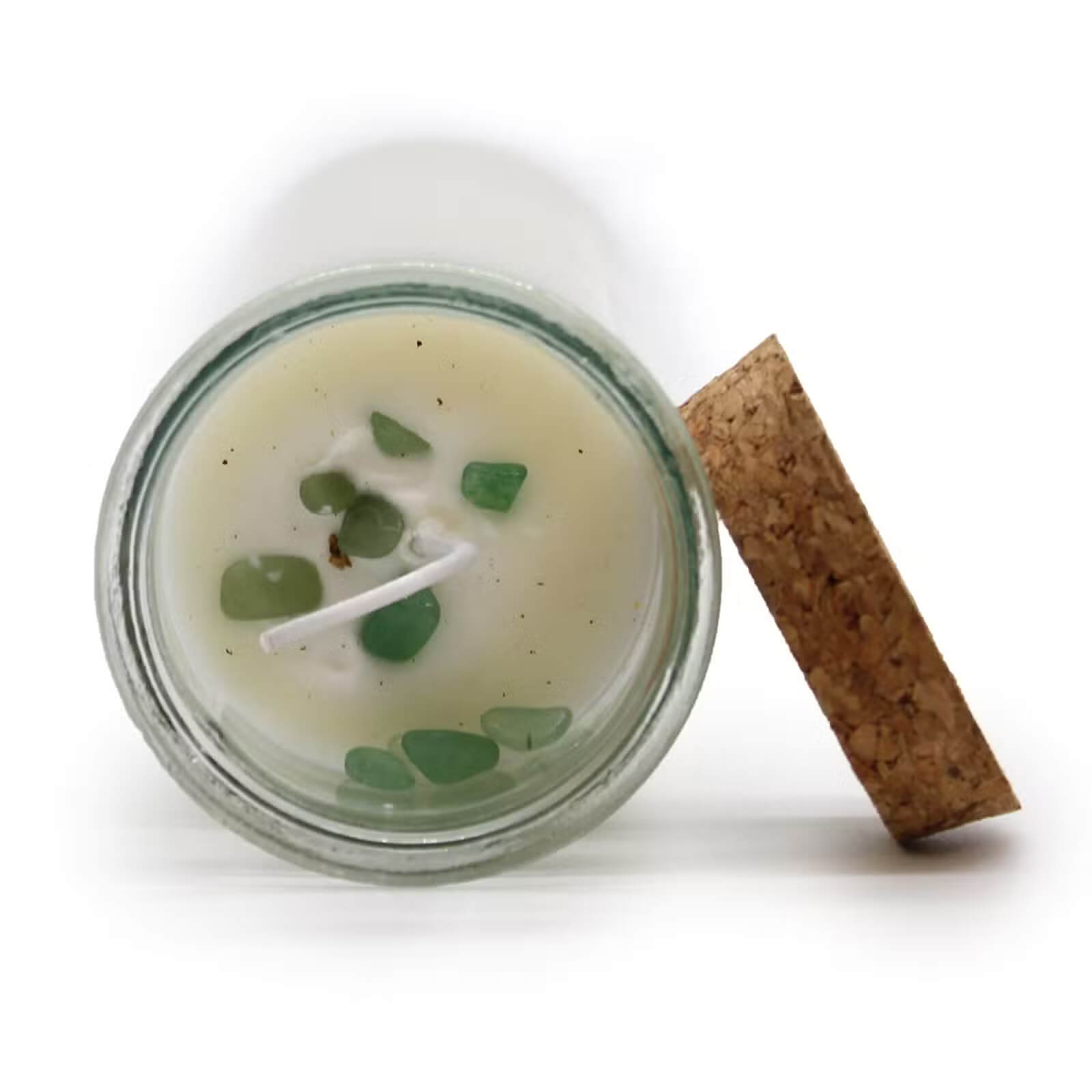 Bougie bonheur vue du dessus avec pierres d’aventurine verte et mèche dans la cire de soja.