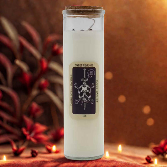 Bougie vengeance douce parfum lily avec blood garnet – cierge rituel artisanal.