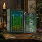 Boîte verte du jeu de tarot mythologie cosmique avec illustration de créature à tentacules