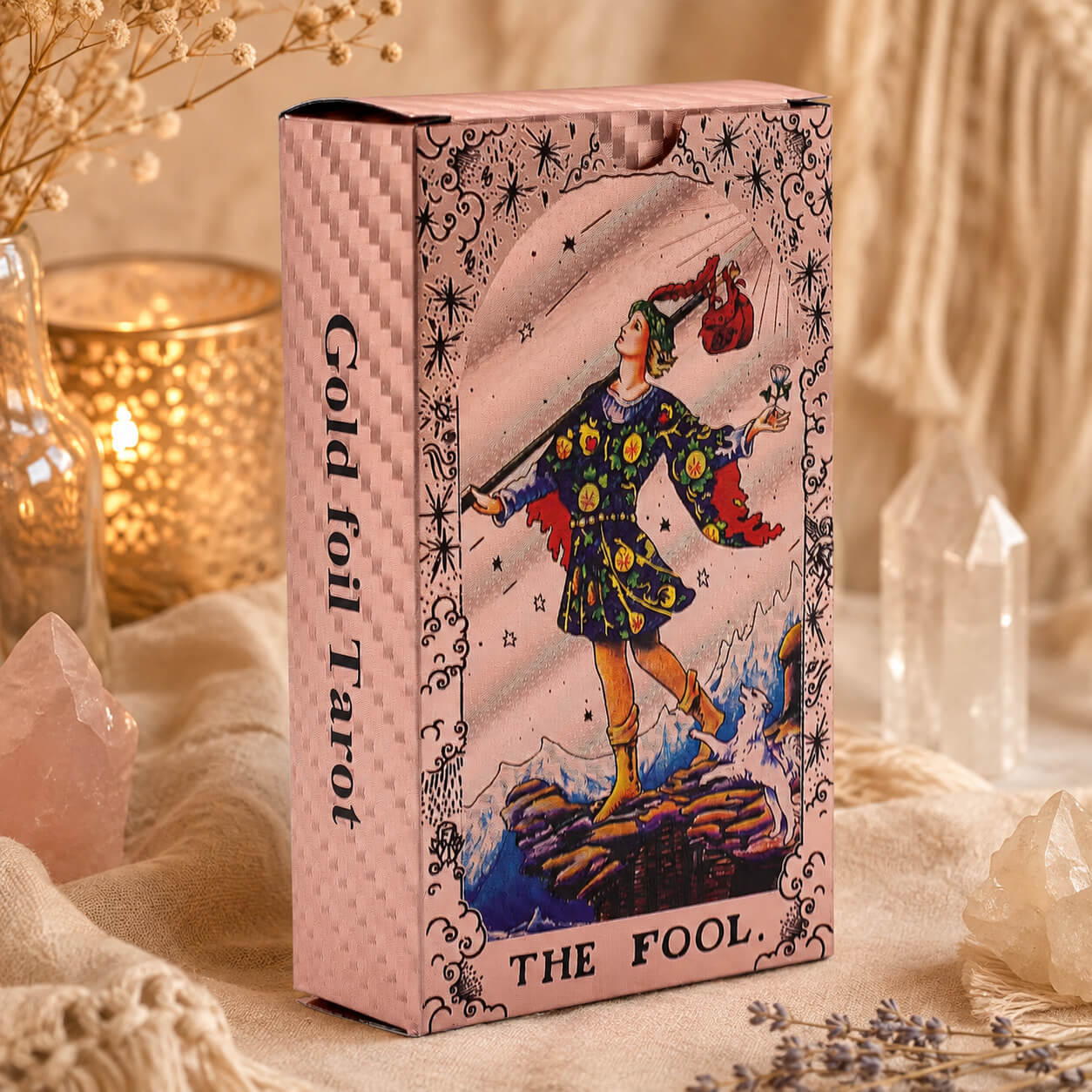 Boîte de tarot or rose métallisée avec illustration classique de la carte Le Fou