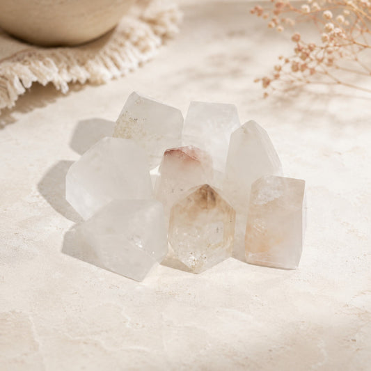 Lot de pointes de quartz clair regroupées