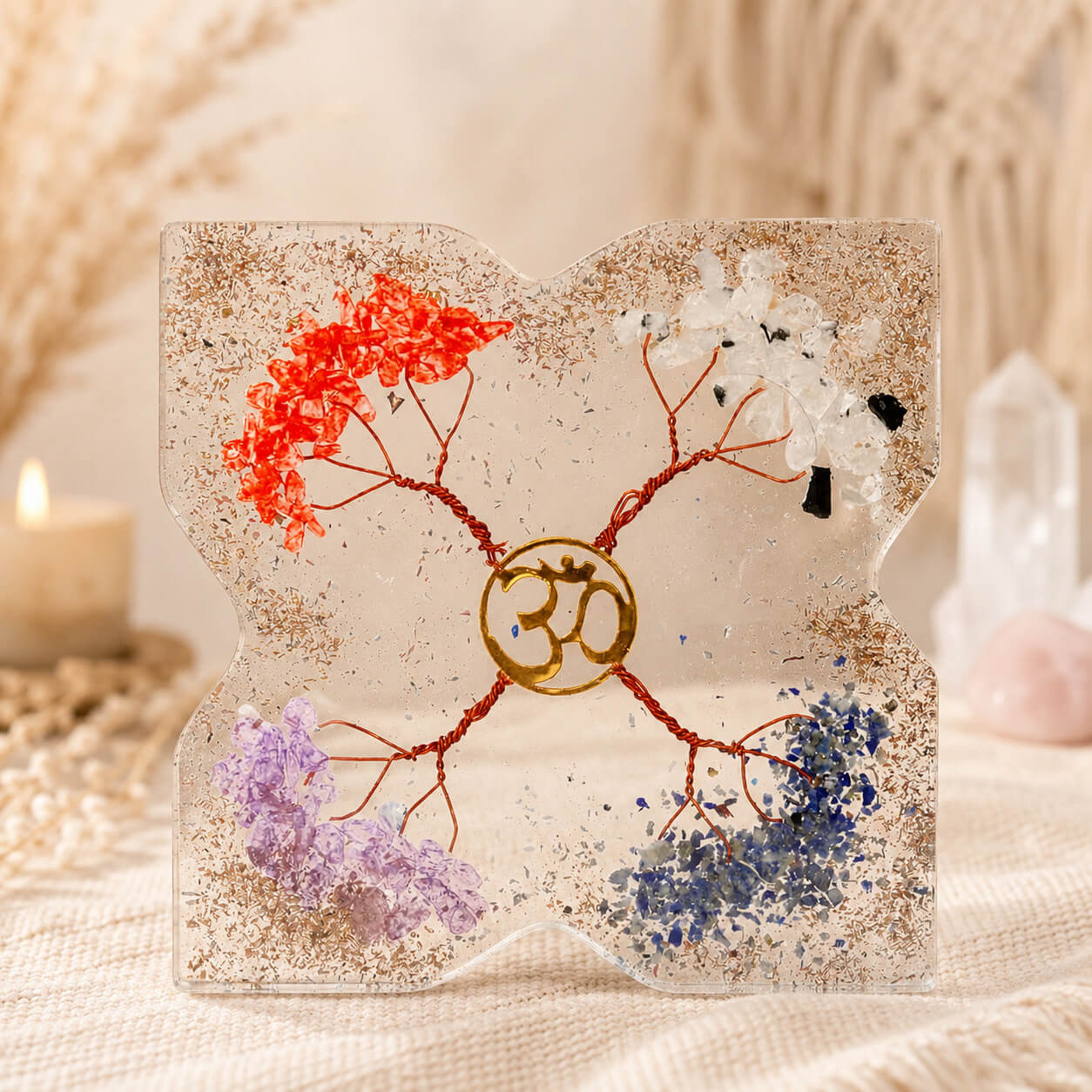 Orgonite de bureau à quatre arbres de vie en fil de cuivre avec symbole Om doré central